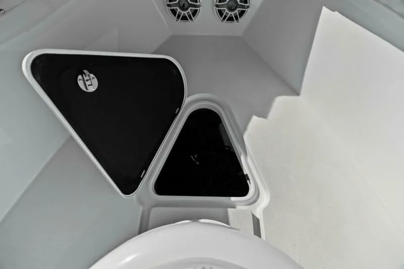 Slide: The Image of 2021 Yellowfin 39 Center Console - 5356563