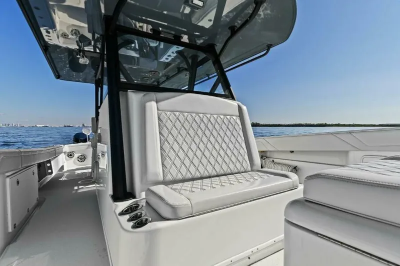 Slide: The Image of 2021 Yellowfin 39 Center Console - 5356548