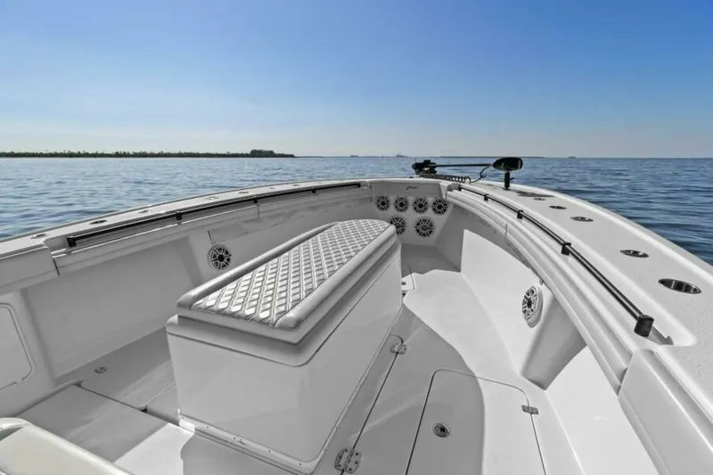 Slide: The Image of 2021 Yellowfin 39 Center Console - 5356550
