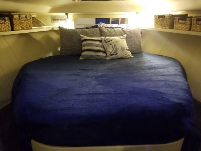 Slide: The Image of Mainship 40 Sedan Bridge 1993 - 5357314