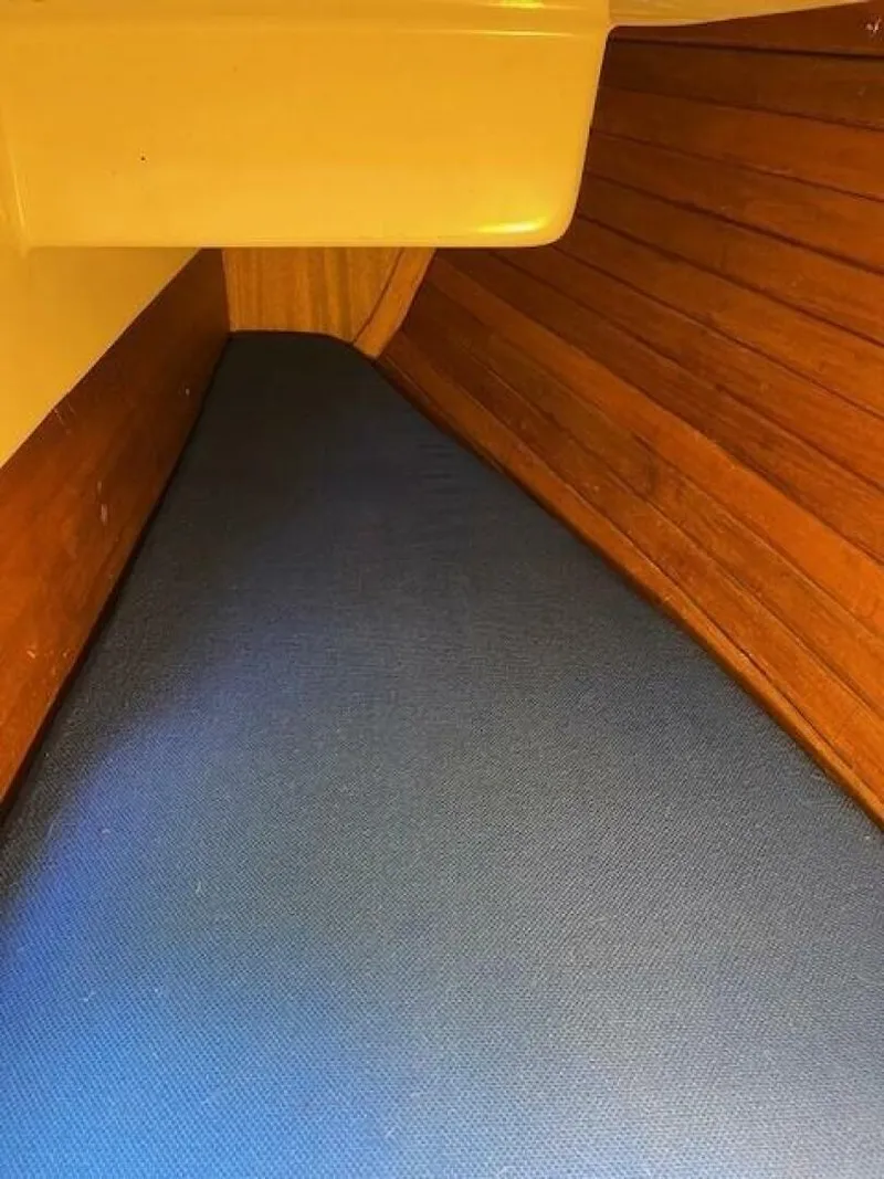 Slide: The Image of Single Berth - 5505193