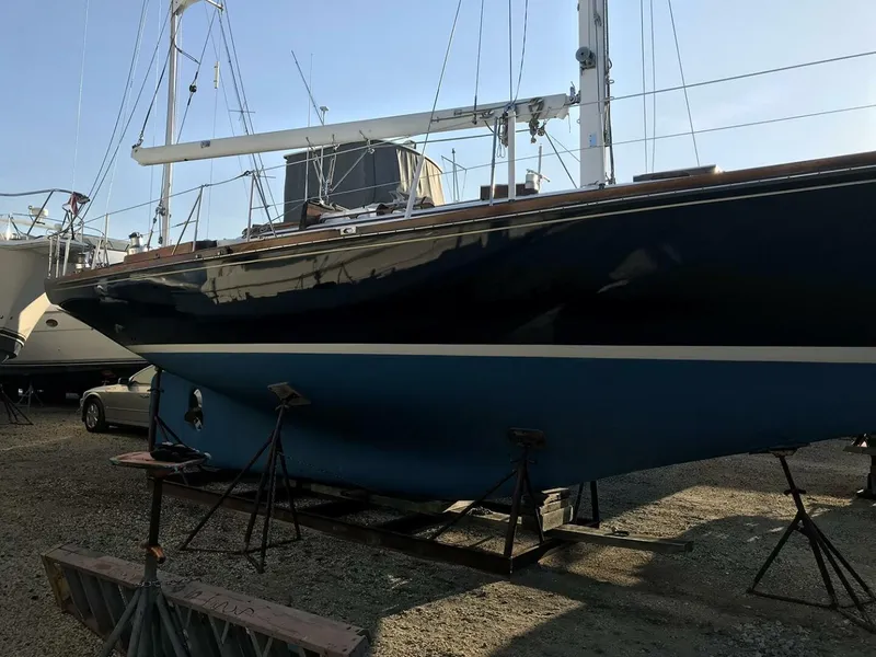 Slide: The Image of Hinckley Yachts Bermuda 40 Yawl 1968 - 5357905