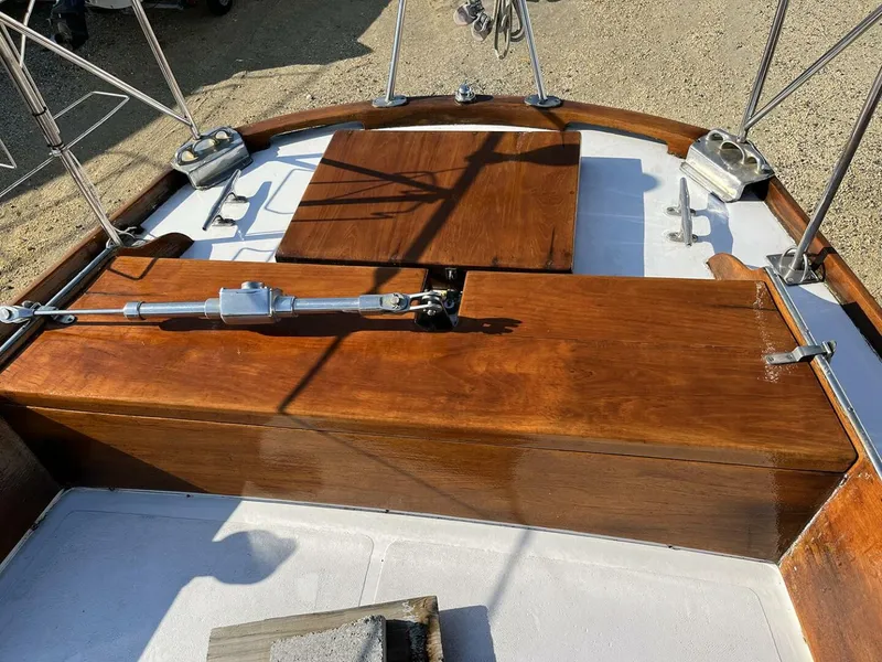 Slide: The Image of Hinckley Yachts Bermuda 40 Yawl 1968 - 5357897