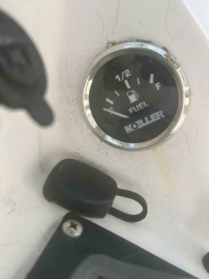 Slide: The Image of Fuel Guage - 5357863