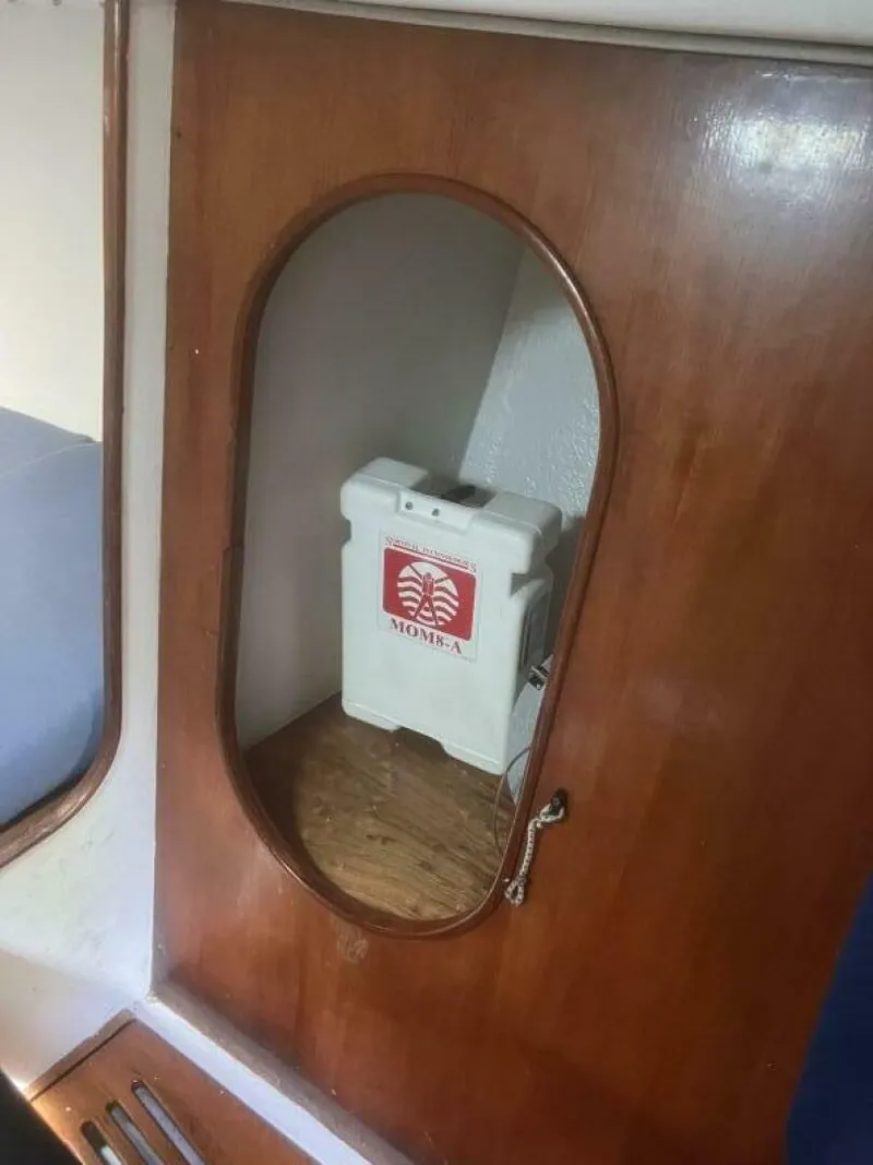 Slide: The Image of Wet Locker - 5357896