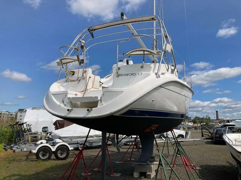 Slide: The Image of Hunter 320 2000 - 5360537