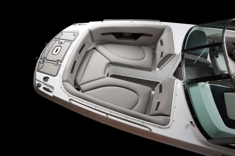 Slide: The Image of Four Winns HD8 2026 - 5358424