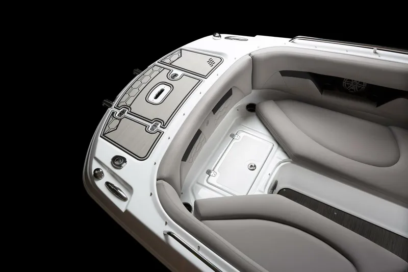 Slide: The Image of Four Winns HD8 2026 - 5358427