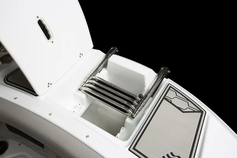 Slide: The Image of Four Winns HD8 2026 - 5358429