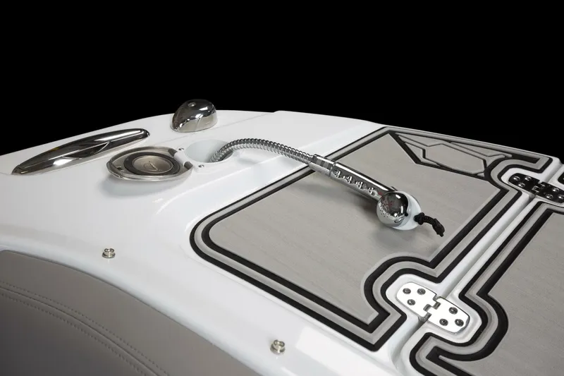 Slide: The Image of Four Winns HD8 2026 - 5358439