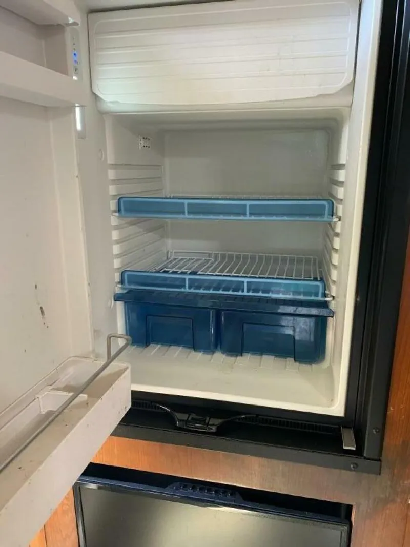 Slide: The Image of Cruisers 3672 Express 2002 - 5360126