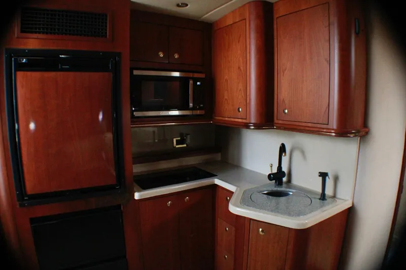 Slide: The Image of Cruisers 3672 Express 2002 - 5379819