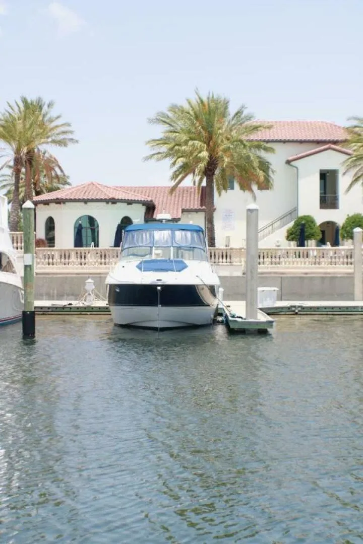 Slide: The Image of Cruisers Yachts 3672 Express 2002 - 5381070