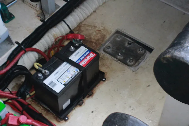 Slide: The Image of Cruisers Yachts 3672 Express 2002 - 5382332