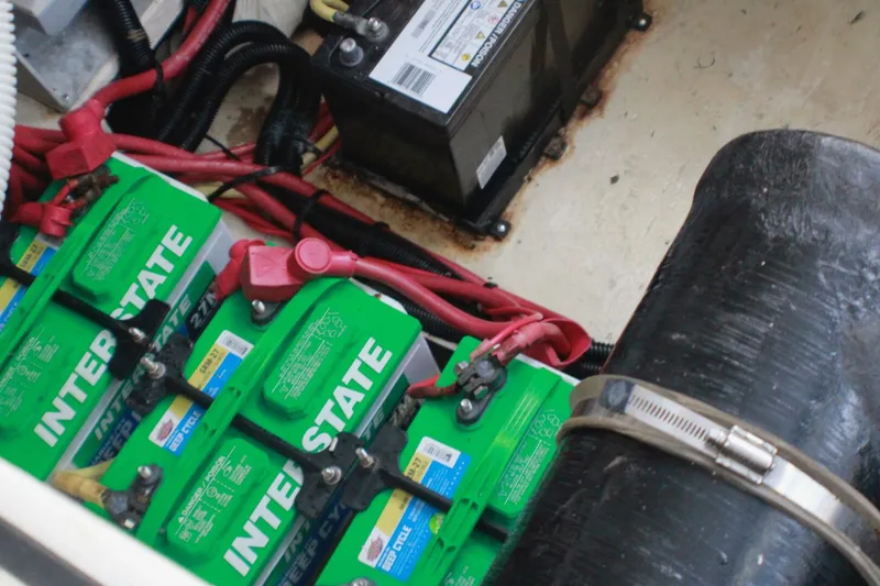 Slide: The Image of Cruisers Yachts 3672 Express 2002 - 5382335