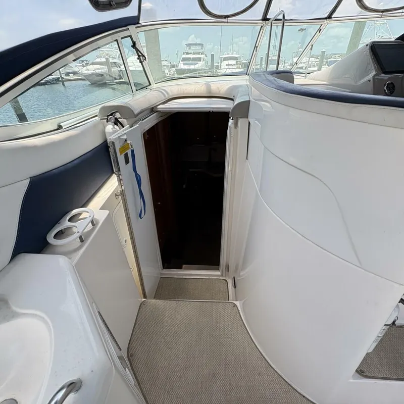 Slide: The Image of Cruisers Yachts 3672 Express 2002 - 5397513