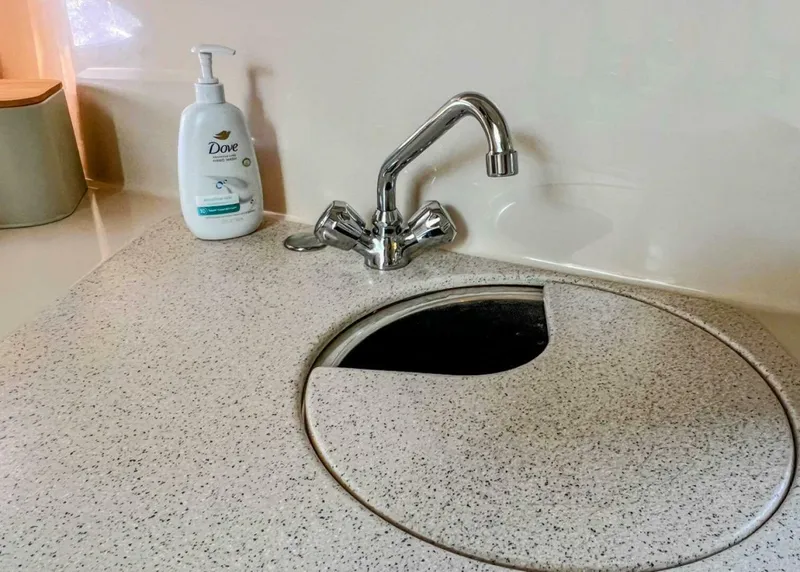 Slide: The Image of Cruisers 3575 Esprit 1998 - 5359662