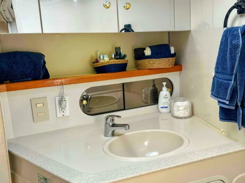 Slide: The Image of Cruisers 3575 Esprit 1998 - 5359677