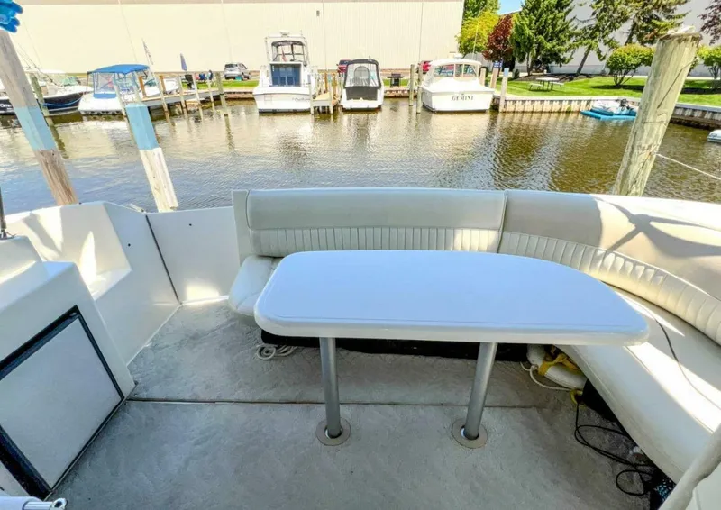 Slide: The Image of Cruisers Yachts 3575 Esprit 1998 - 5359649