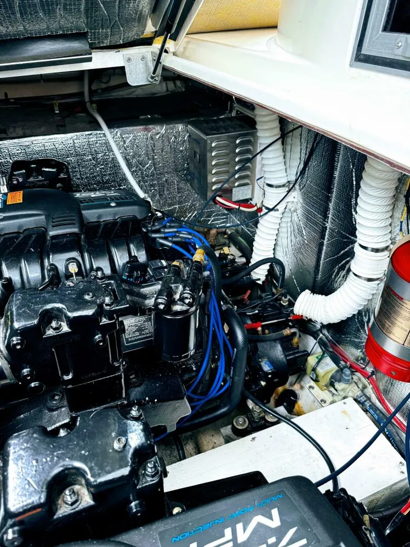 Slide: The Image of Cruisers Yachts 3575 Esprit 1998 - 5359687