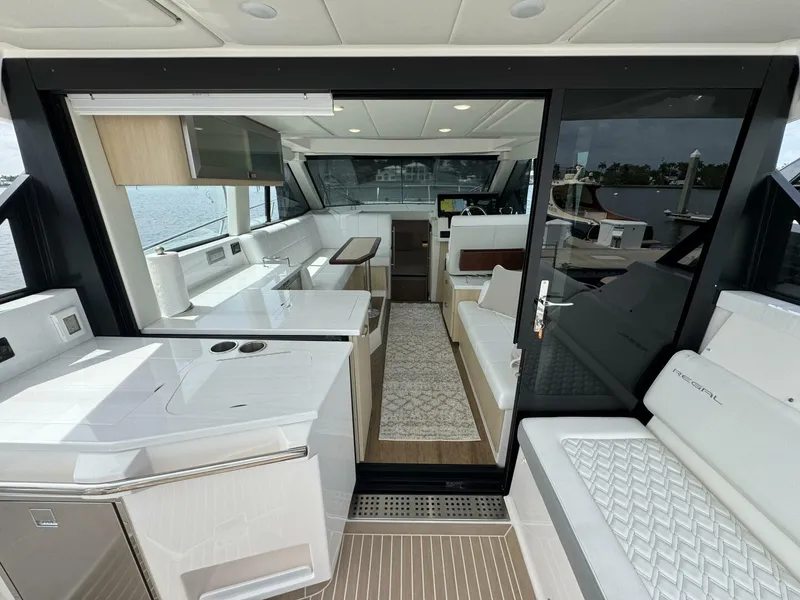 Slide: The Image of Regal 38 XO 2024 - 5359974