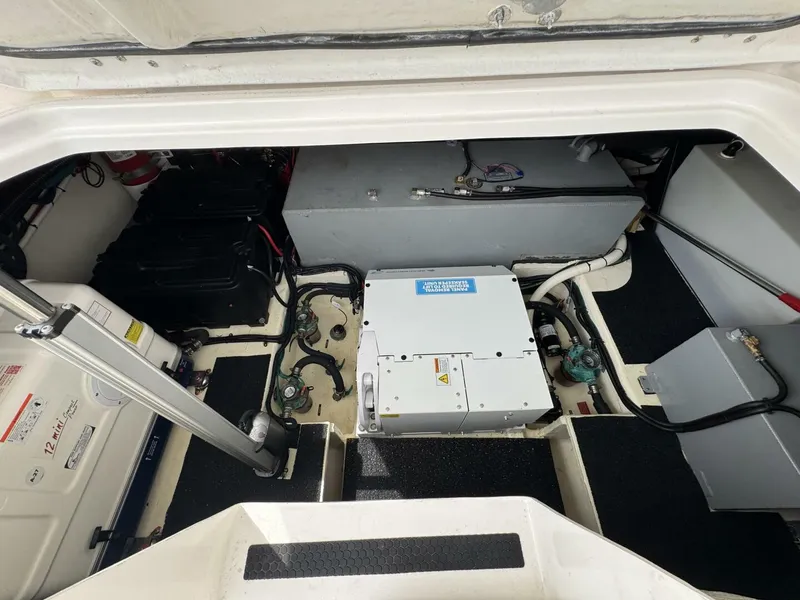 Slide: The Image of Regal 38 XO 2024 - 5360011