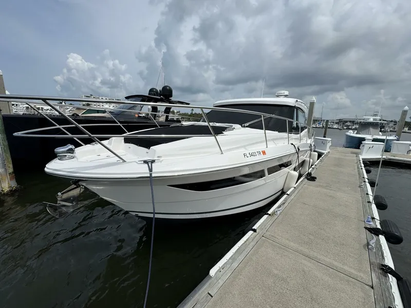 Slide: The Image of Regal 38 XO 2024 - 5359954