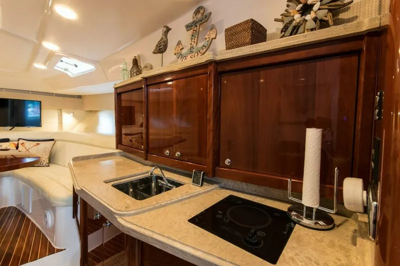 Slide: The Image of Intrepid 475 Sport yacht wheel house 2012 - 5406328