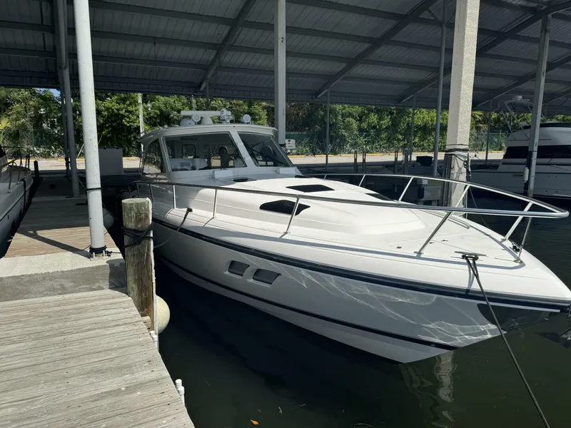 Slide: The Image of Intrepid 475 Sport yacht wheel house 2012 - 5361171