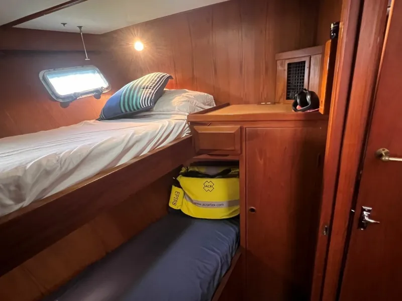 Slide: The Image of DeFever Tri-Cabin 1987 - 7368825