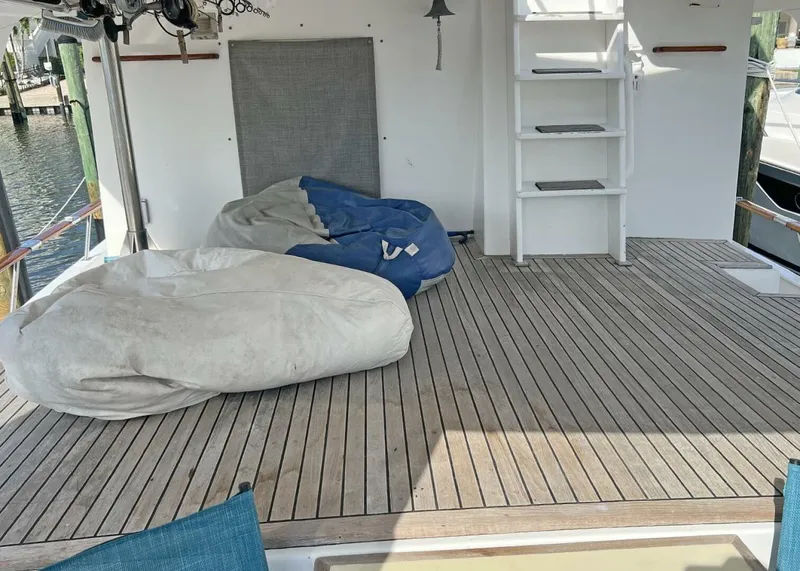 Slide: The Image of DeFever Tri-Cabin 1987 - 5361661
