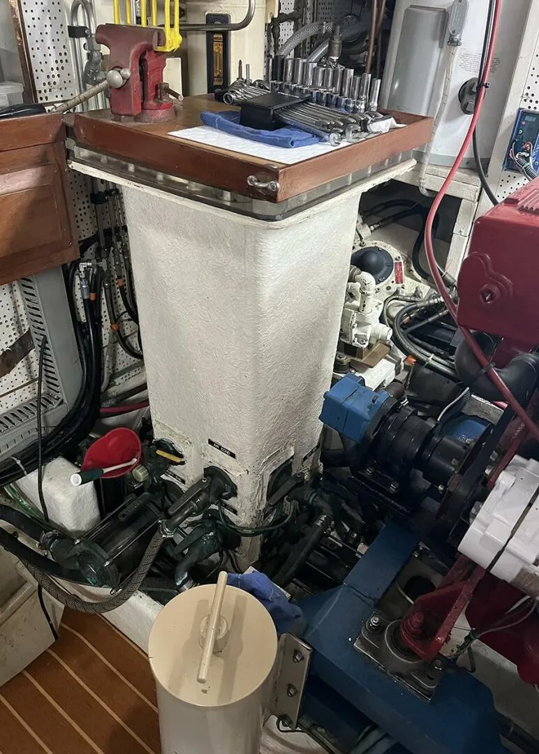 Slide: The Image of DeFever Tri-Cabin 1987 - 5361627