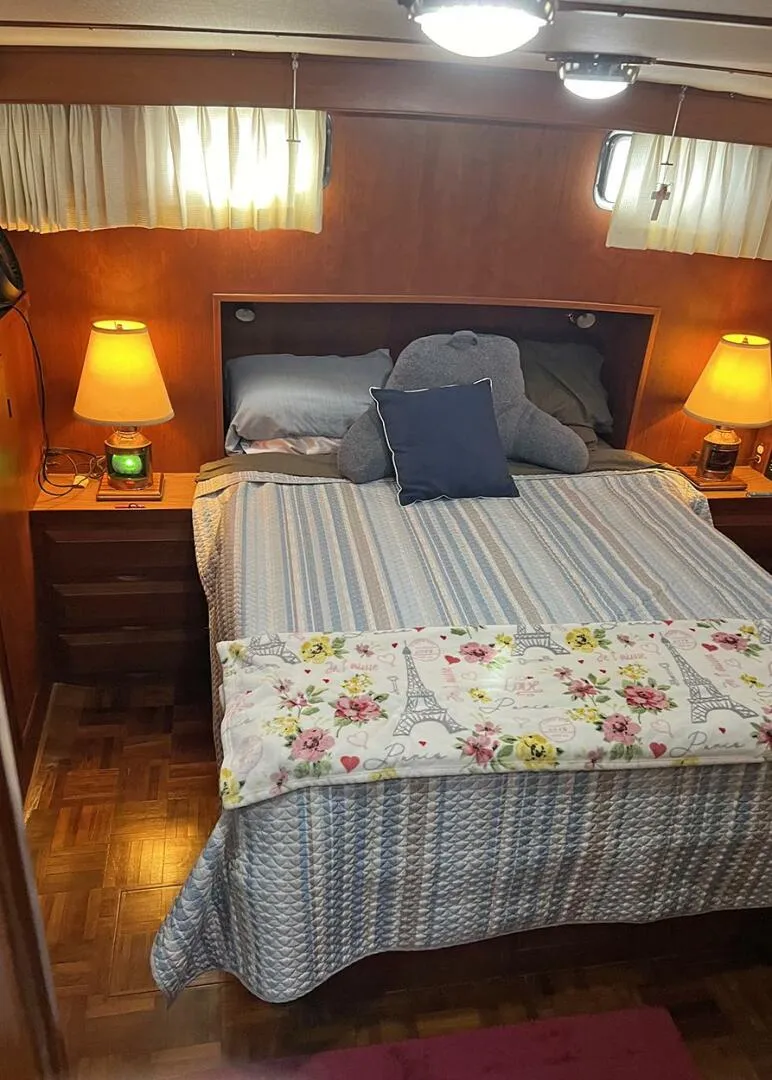 Slide: The Image of DeFever Tri-Cabin 1987 - 5361641