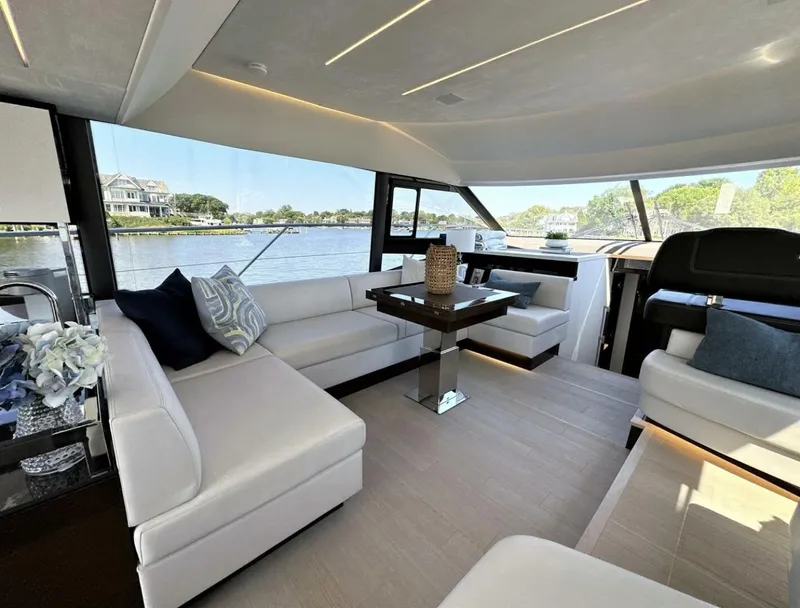 Slide: The Image of Prestige 59 Fly 2022 - 5362038