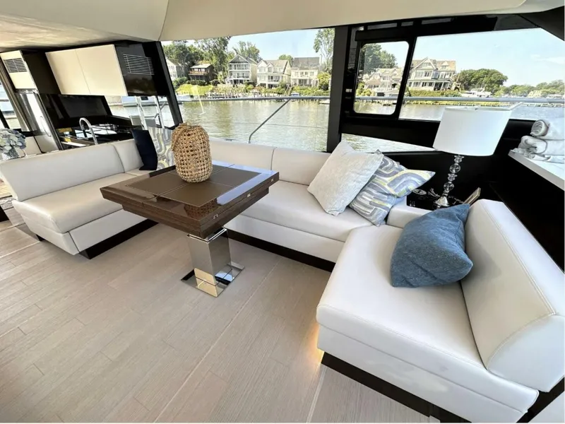 Slide: The Image of Prestige 59 Fly 2022 - 5362039