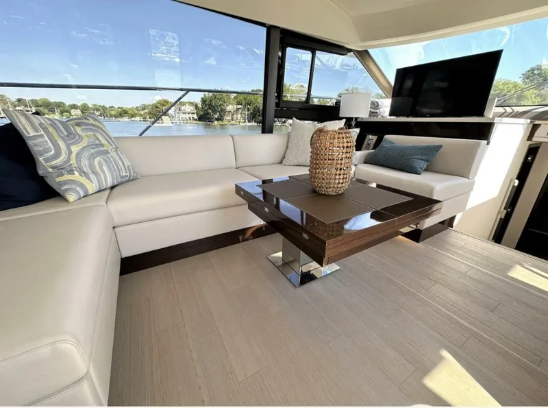 Slide: The Image of Prestige 59 Fly 2022 - 5362091