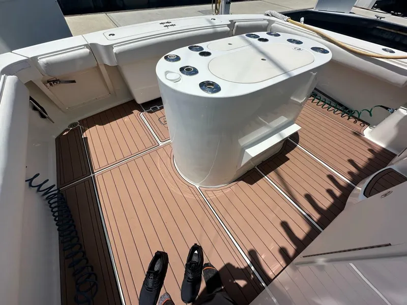 Slide: The Image of 2007 Albemarle 360 Express - SQUID INC. - 5366370