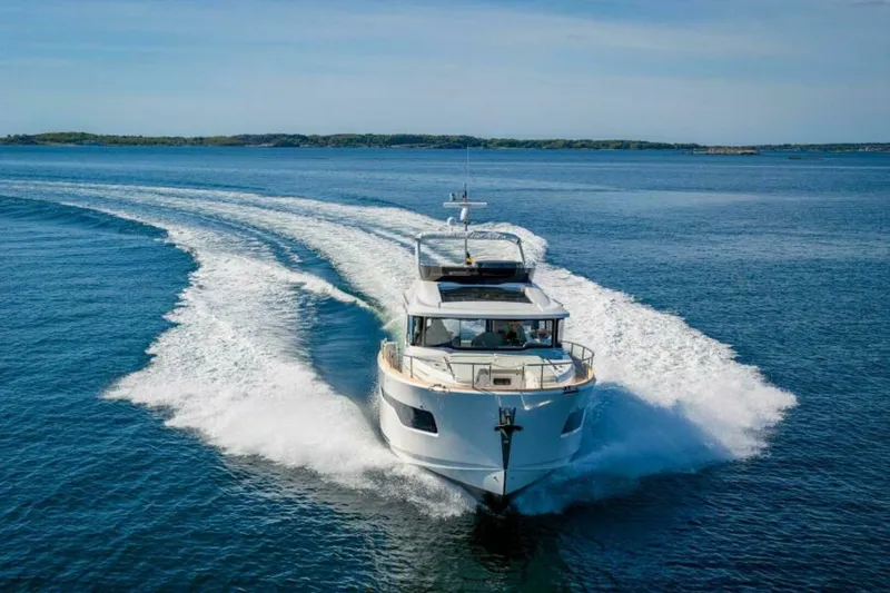 Slide: The Image of Nimbus 495 Flybridge 2027 - 5362621