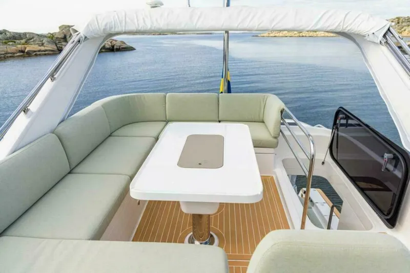 Slide: The Image of Nimbus 495 Flybridge 2027 - 5362665