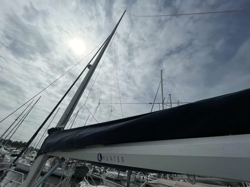 Slide: The Image of Hunter 36 Vision 1991 - 5407155