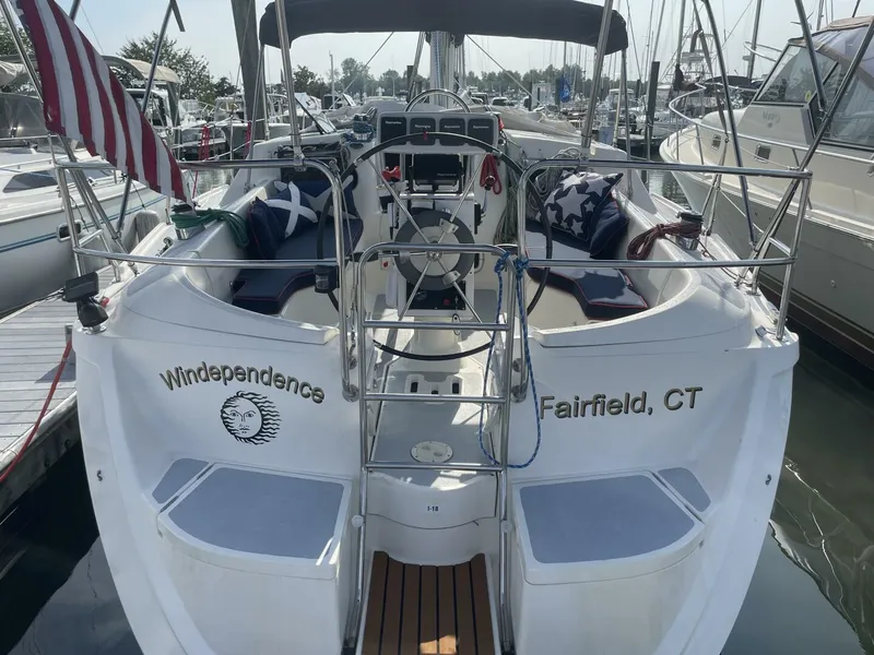 Slide: The Image of Hunter 36 Vision 1991 - 5475547