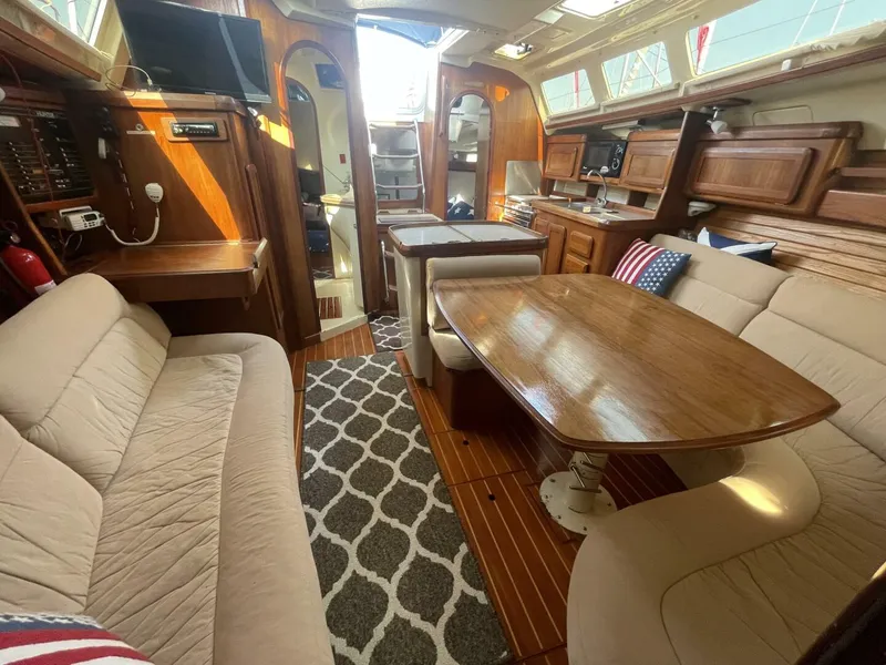 Slide: The Image of Hunter 36 Vision 1991 - 5475526