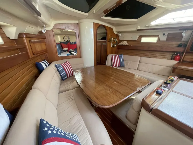 Slide: The Image of Hunter 36 Vision 1991 - 5475532