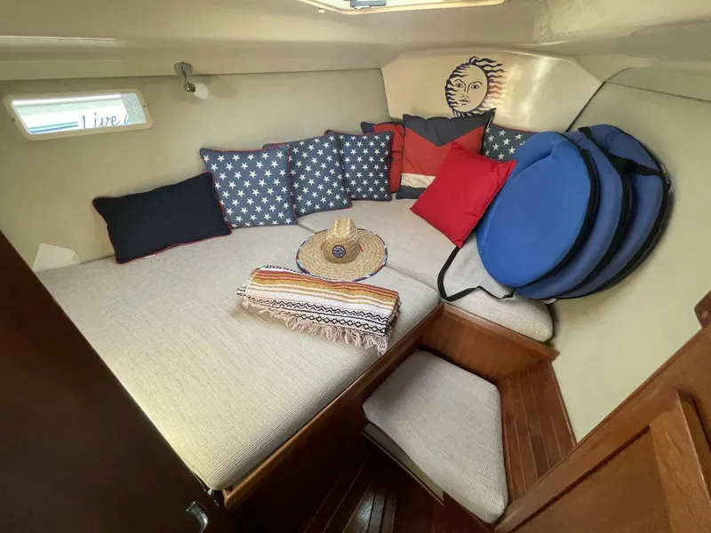 Slide: The Image of Hunter 36 Vision 1991 - 5475538