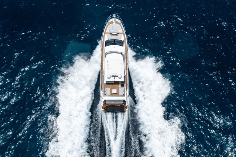 Slide: The Image of Azimut 60 FLY 2024 - 5420342