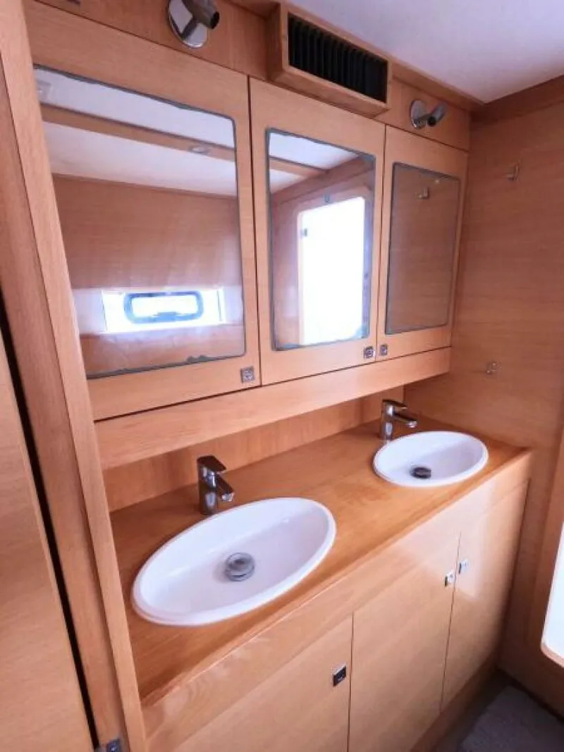 Slide: The Image of Nautitech 442 2013 - 5363381