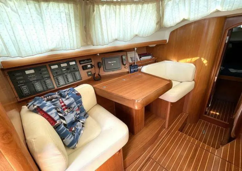 Slide: The Image of Jeanneau Sun Odyssey 43 DS 2005 - 5363491