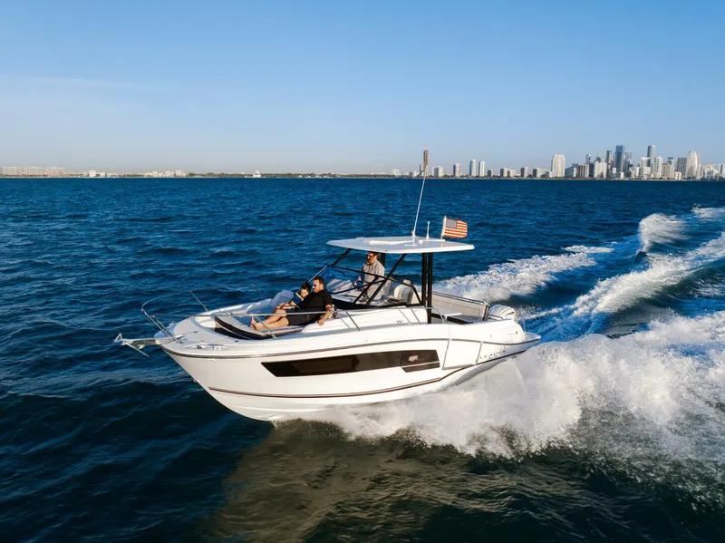 Slide: The Image of Jeanneau Leader 9.0 WA 2026 - 5363602