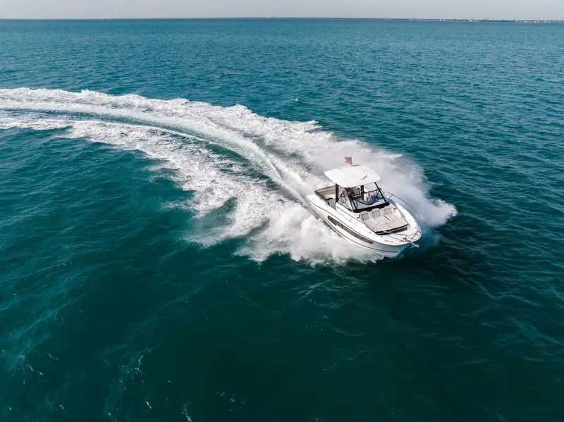 Slide: The Image of Jeanneau Leader 9.0 WA 2026 - 5363604