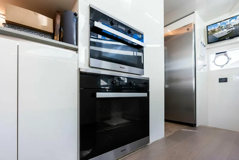 Slide: The Image of Ferretti Motoryacht 2018 - 5623334